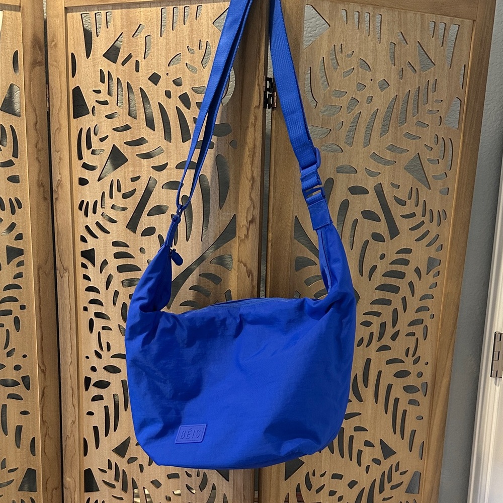 BÉIS the crescent catchall in cobalt blue